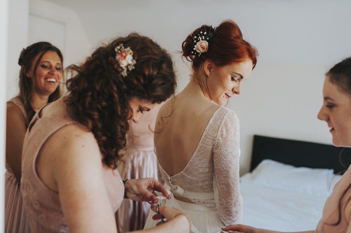 7 tips for making the most of your wedding photographer