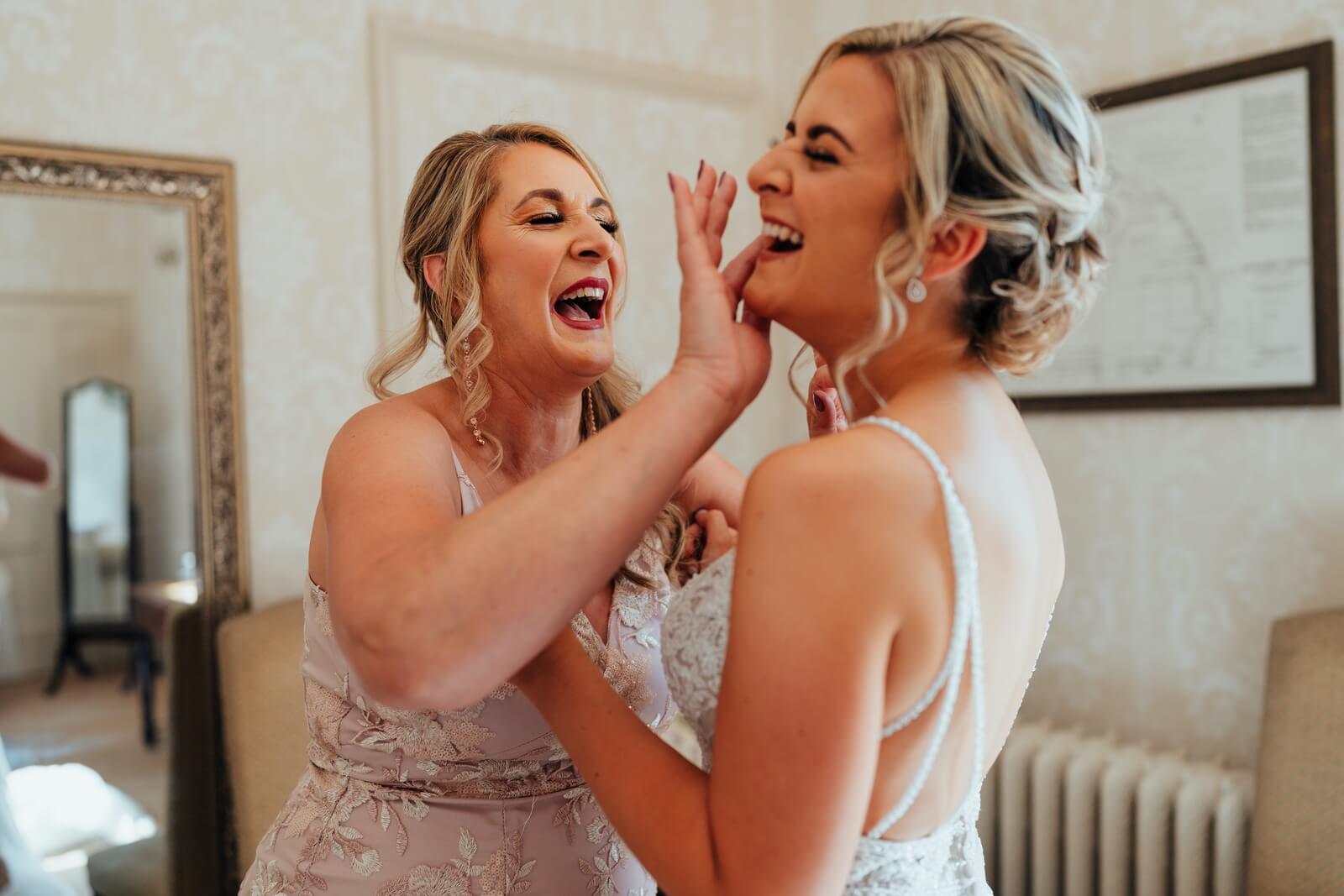 3 Reasons to Have Bridal Prep Photos