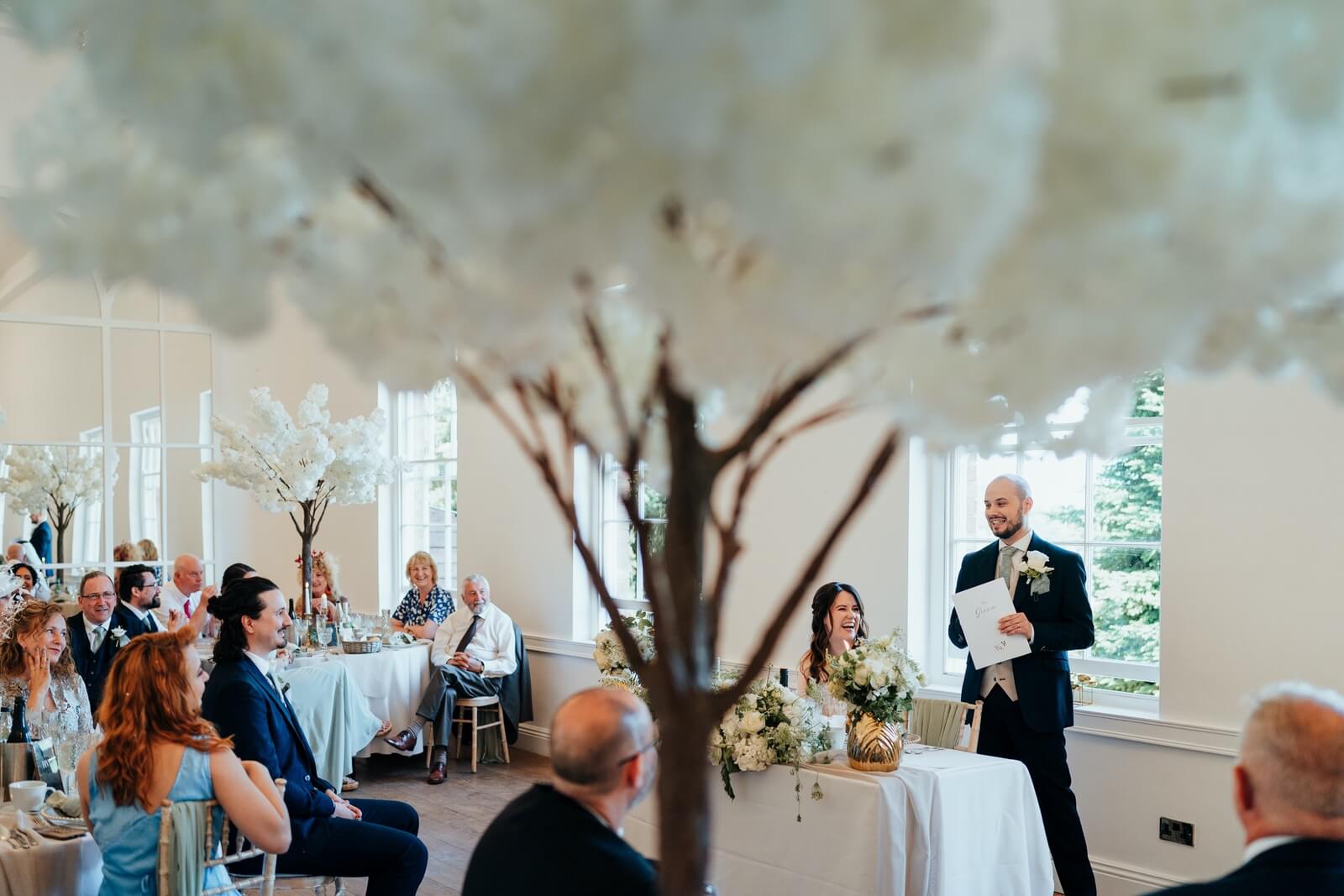 Groom giving speech at Norwood park wedding 