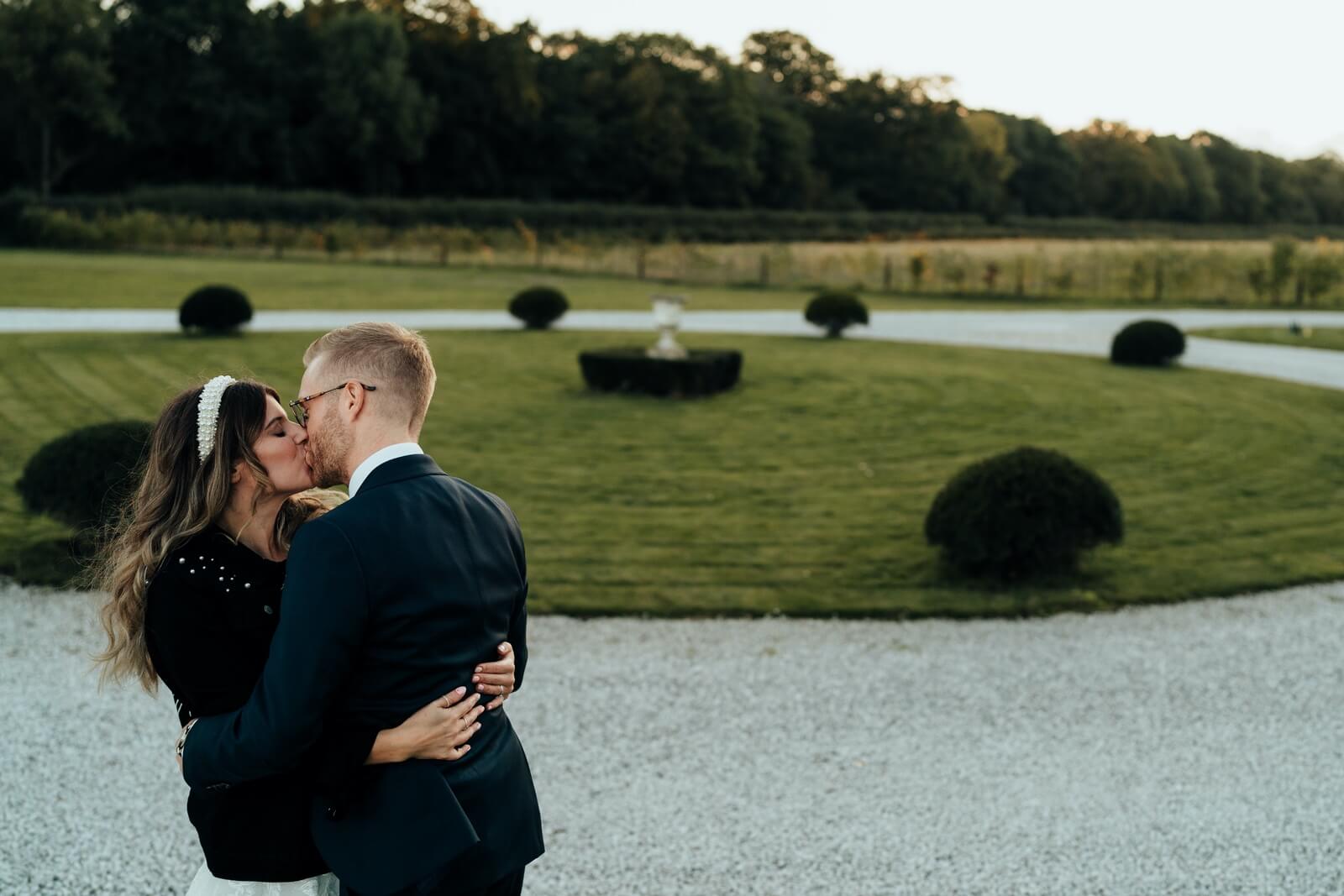 Hazel Gap Barn Wedding Photographer